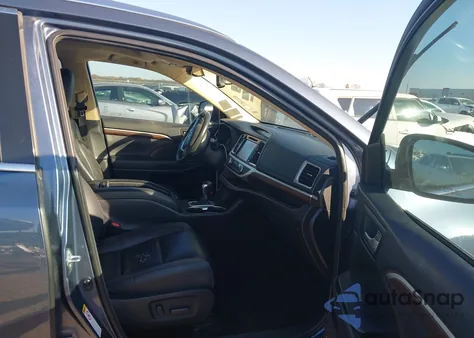 2015 Toyota Highlander Limited V6 from USA, damaged, VIN 5TDYKRFH8FS067434